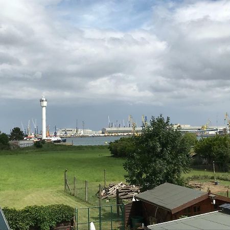 Ferienwohnung Mit Warnowblick Rostock Buitenkant foto